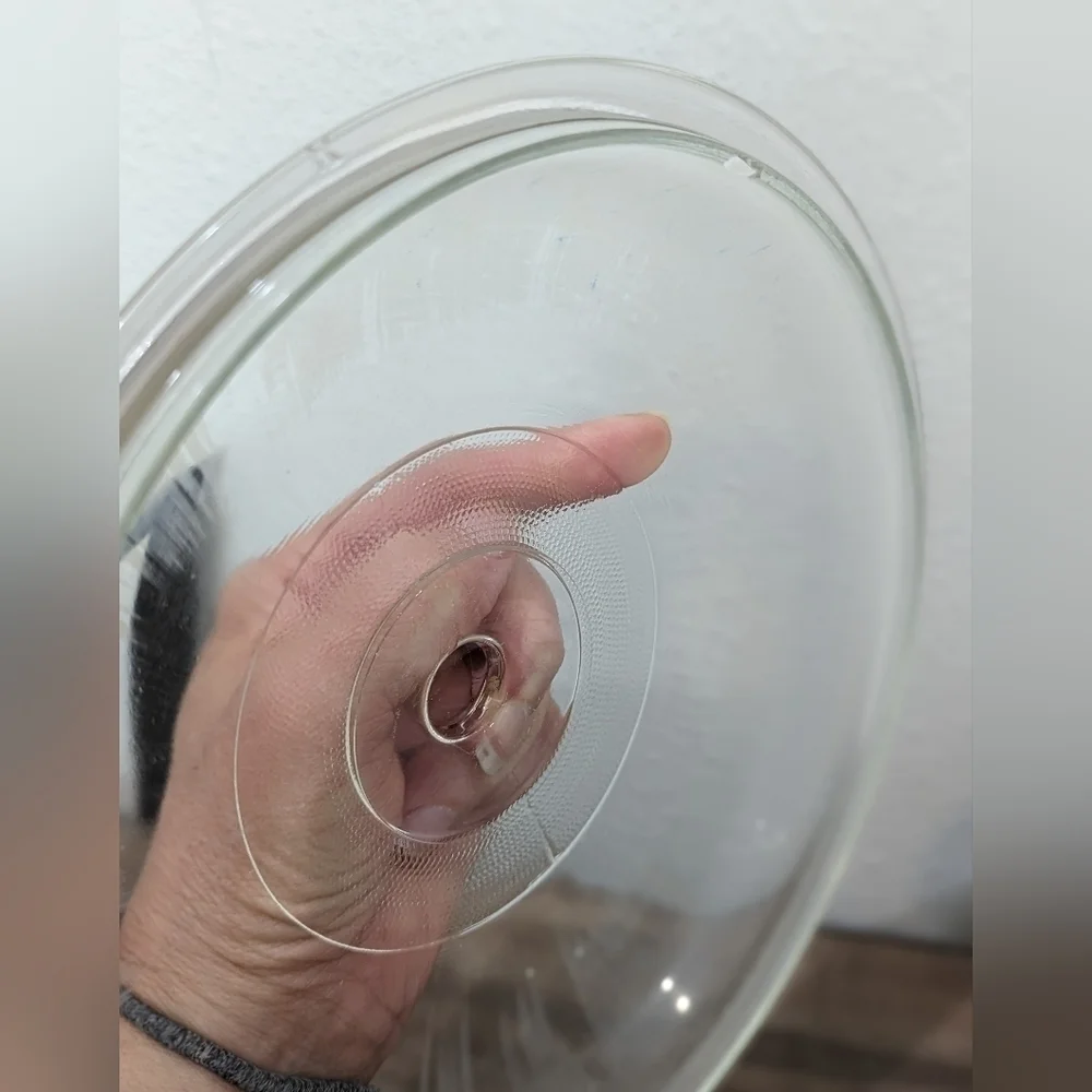 Corningware Vintage All White F-1-B 2.5 Quart Baking dish with Lid - Picture 4 of 6